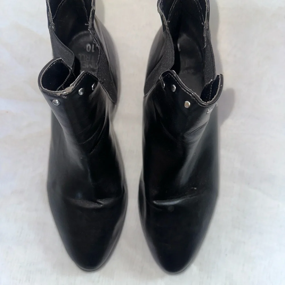 Time and Tru Black Ankle Booties   (115)